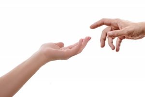 Comment aider les proches d'une personne atteinte de cancer