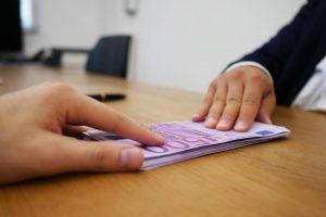 Micro-crédit ou prêt classique : quelles différences