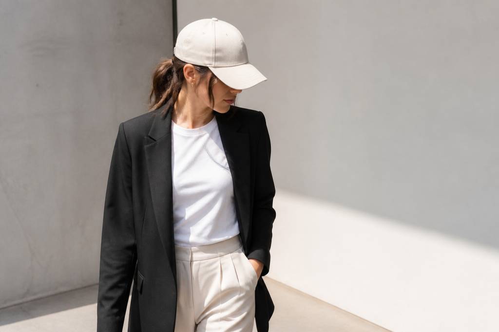 Comment porter une casquette avec style au quotidien